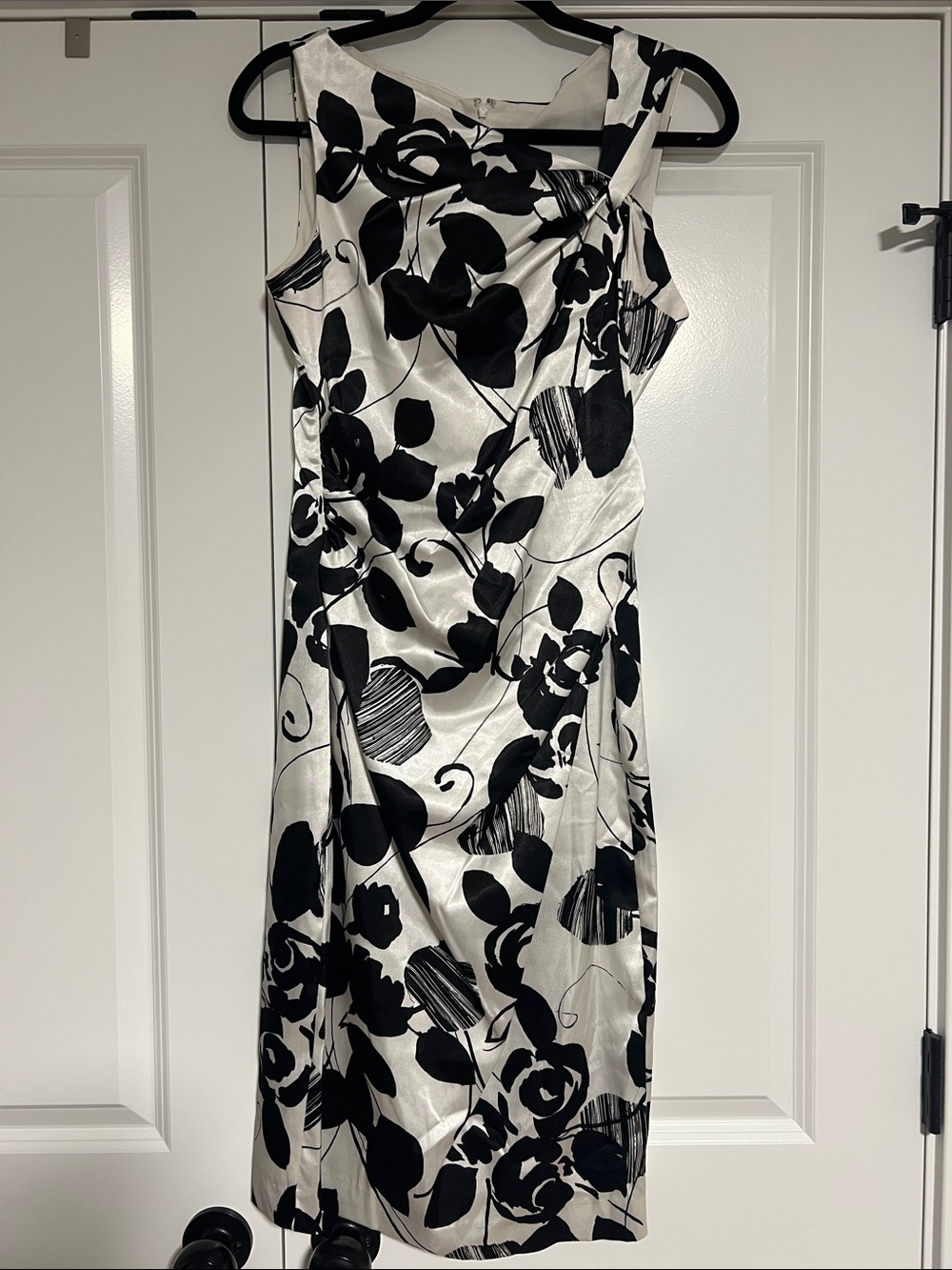 Maggy London Black & White Floral Midi Dress